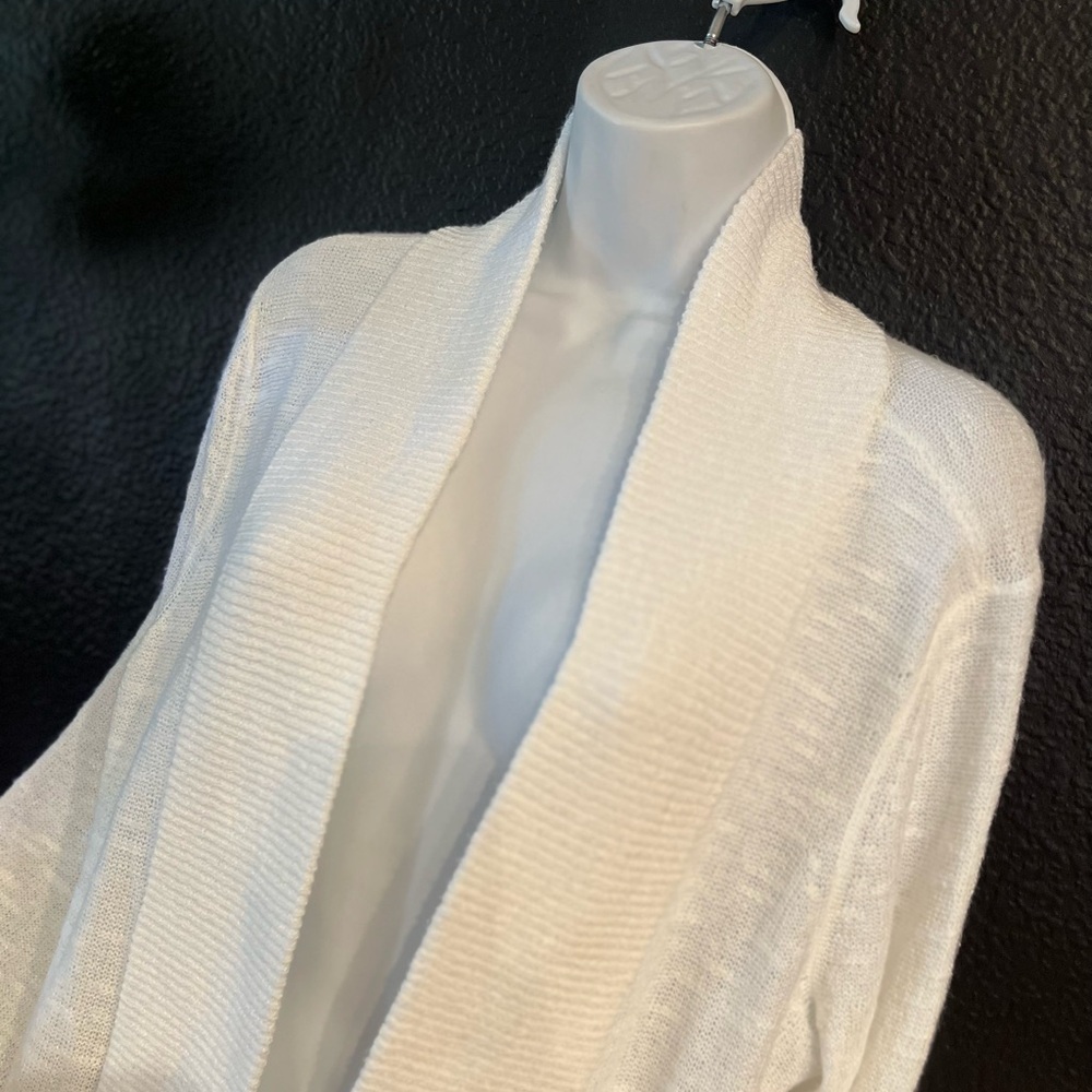 Lilly Pulitzer white Knit cardigan sweater - Picture 4 of 10